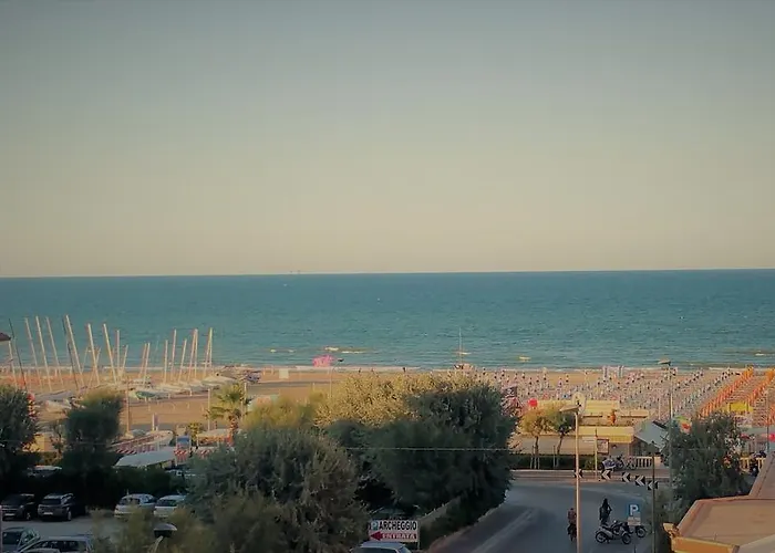 T Depandance فندق ريميني